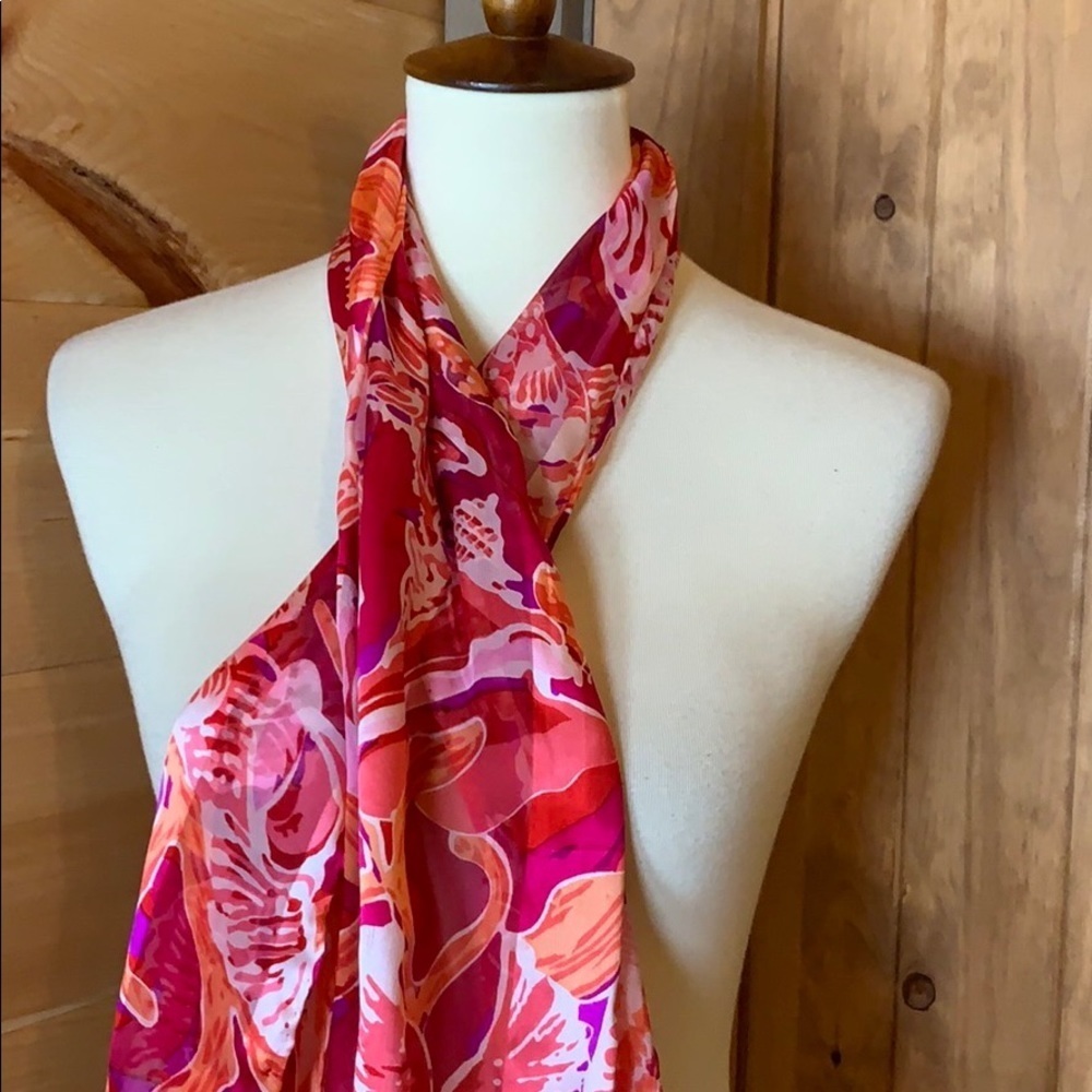 Bill Blass silk scarf with sea life (seashells, fish, starfish, etc.) - Picture 8 of 10